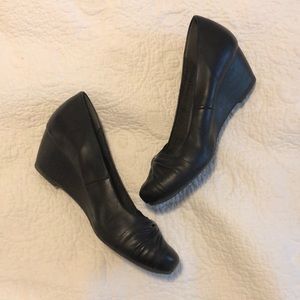 K Studio black wedge dress shoes. Size 9.